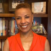 Michelle Jones Headshot