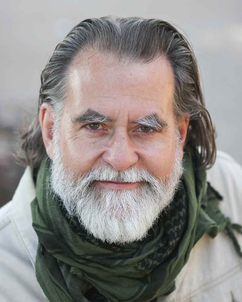 Marketing-Headshot-Richard-Beck