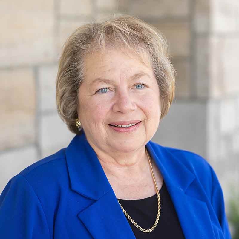 Peg Cooning headshot