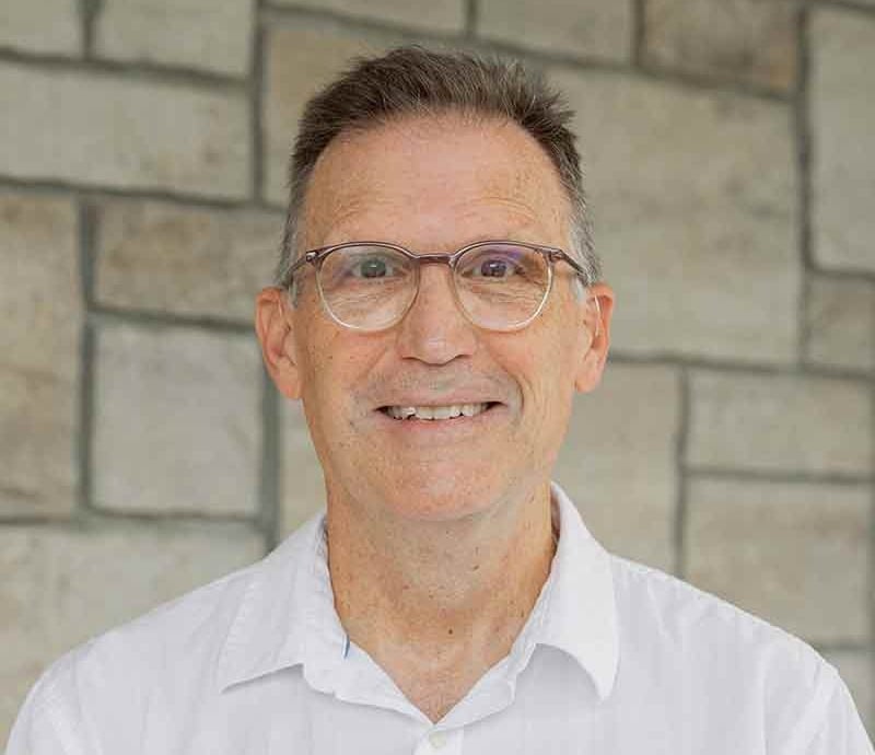 2026_MKTG_HEADSHOT_Craig-Bishop_v01
