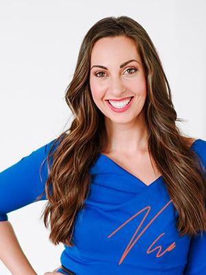 69a7b053d188551349f38312_Vanessa_Van_Edwards_with-name