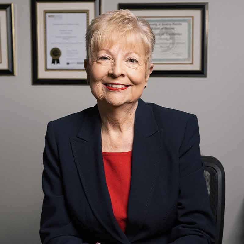 Ruth Corey headshot